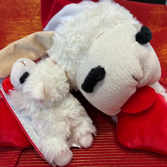 Mama Lamb Chop and Baby Lamb Chop Squeak Toys - Picture 1 of 9